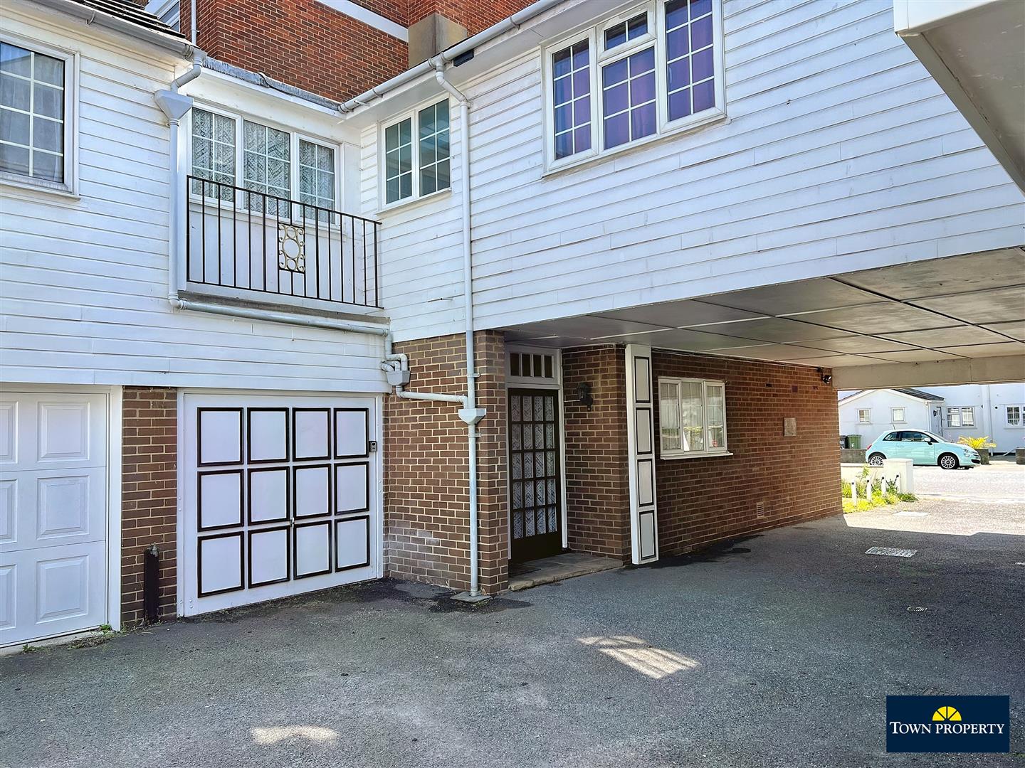 Property Details for Grange Road Eastbourne East Sussex BN21 4EU